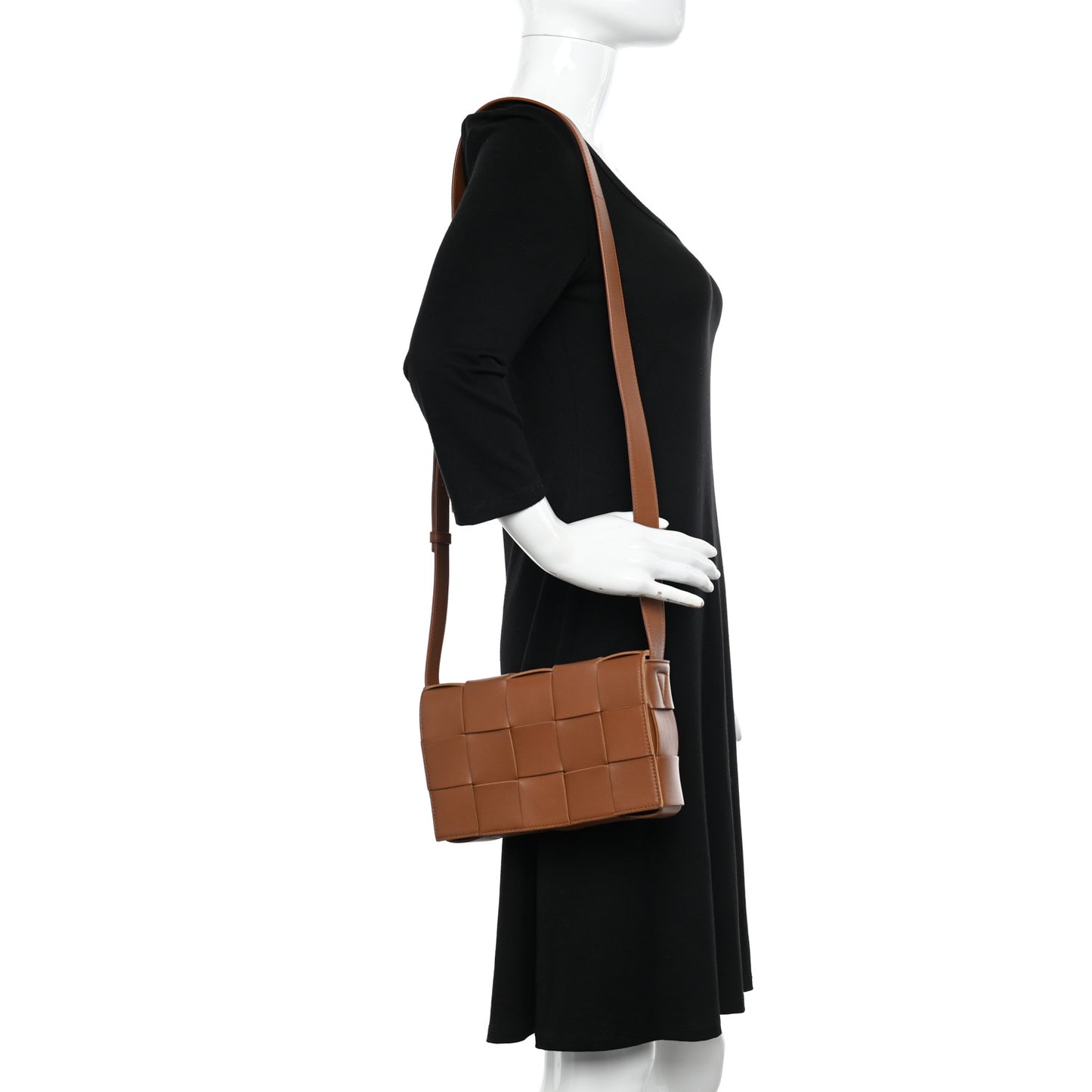 Lambskin Maxi Intrecciato Cassette Crossbody Bag Caramel