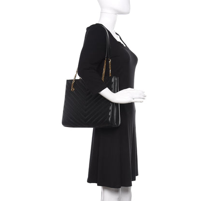 Saint Laurent Grain De Poudre Matelasse Chevron Medium Tribeca Shopping Bag Black 2 of 8