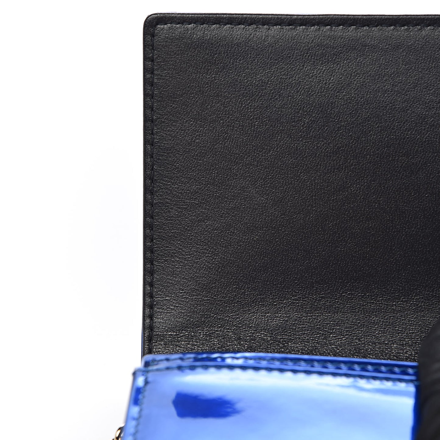 Metallic Patent Micro-Cannage Diorama Croisiere Chain Wallet Blue
