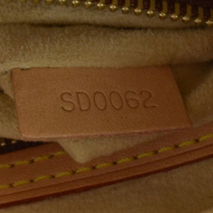 Louis Vuitton Monogram Looping MM 6 of 7