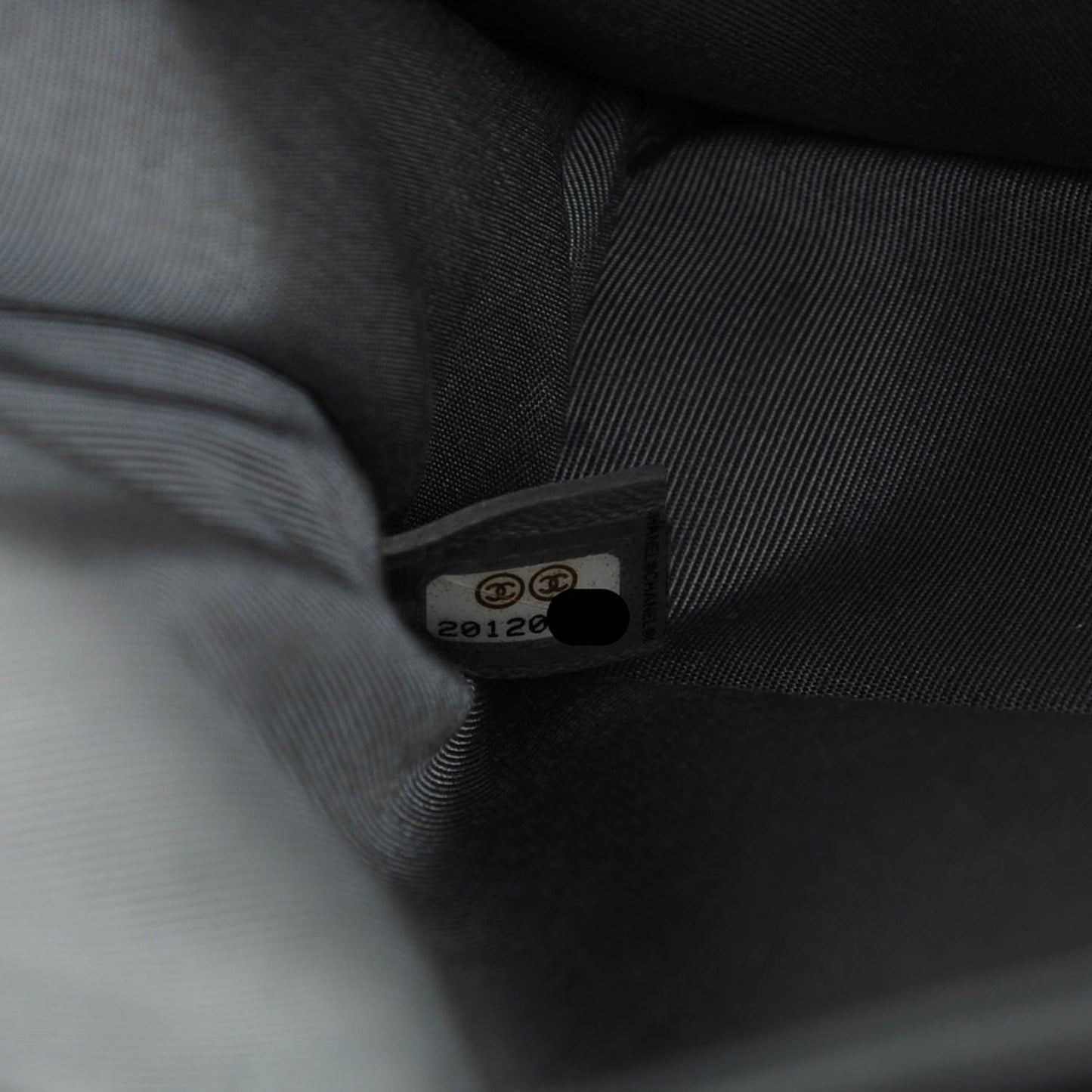 Caviar Quilted Medium French Riviera Flap Black