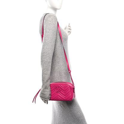 Gucci Calfskin Matelasse Monochrome Small GG Marmont Chain Shoulder Bag Classic Fuxia 2 of 10