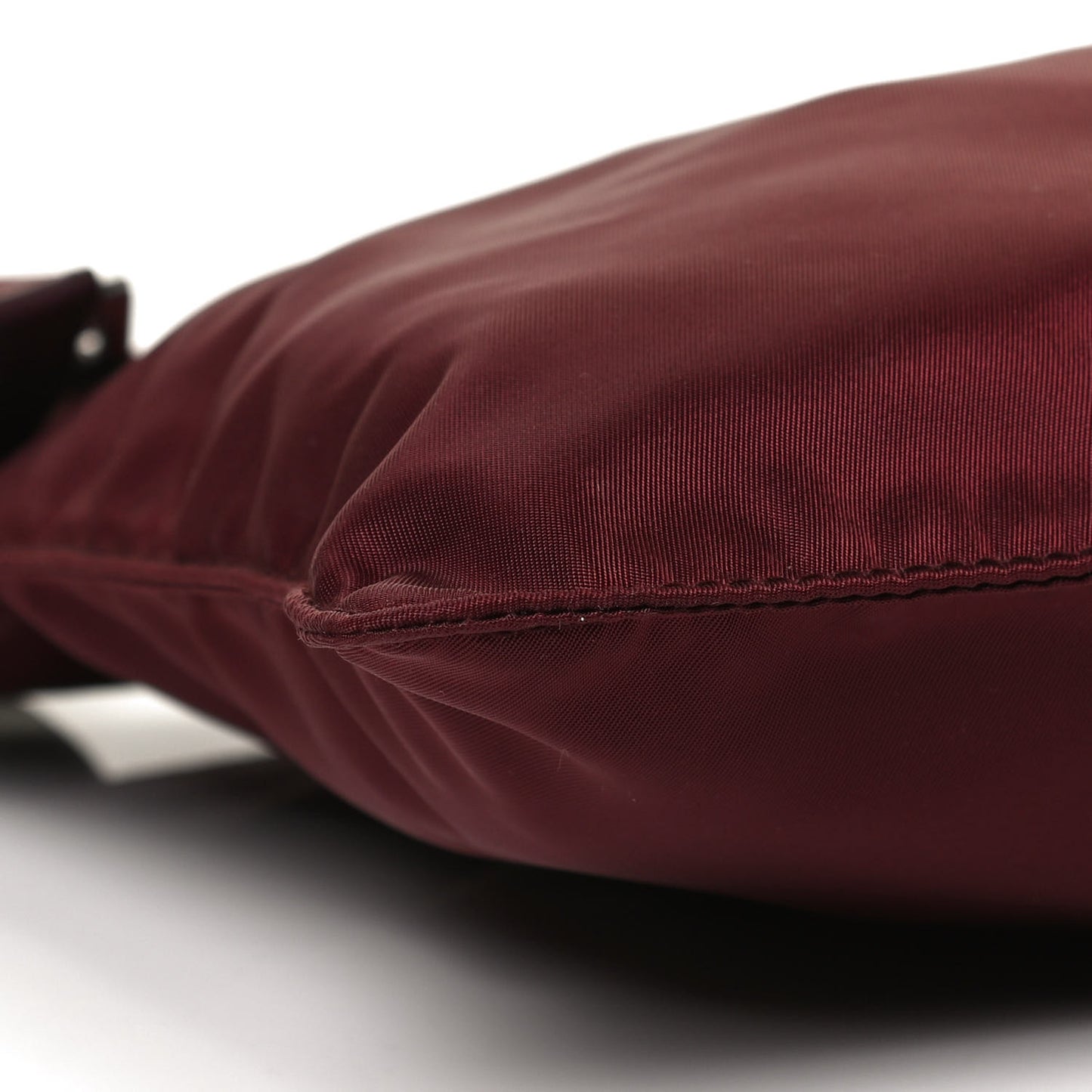 Nylon Vela Messenger Bag Granato