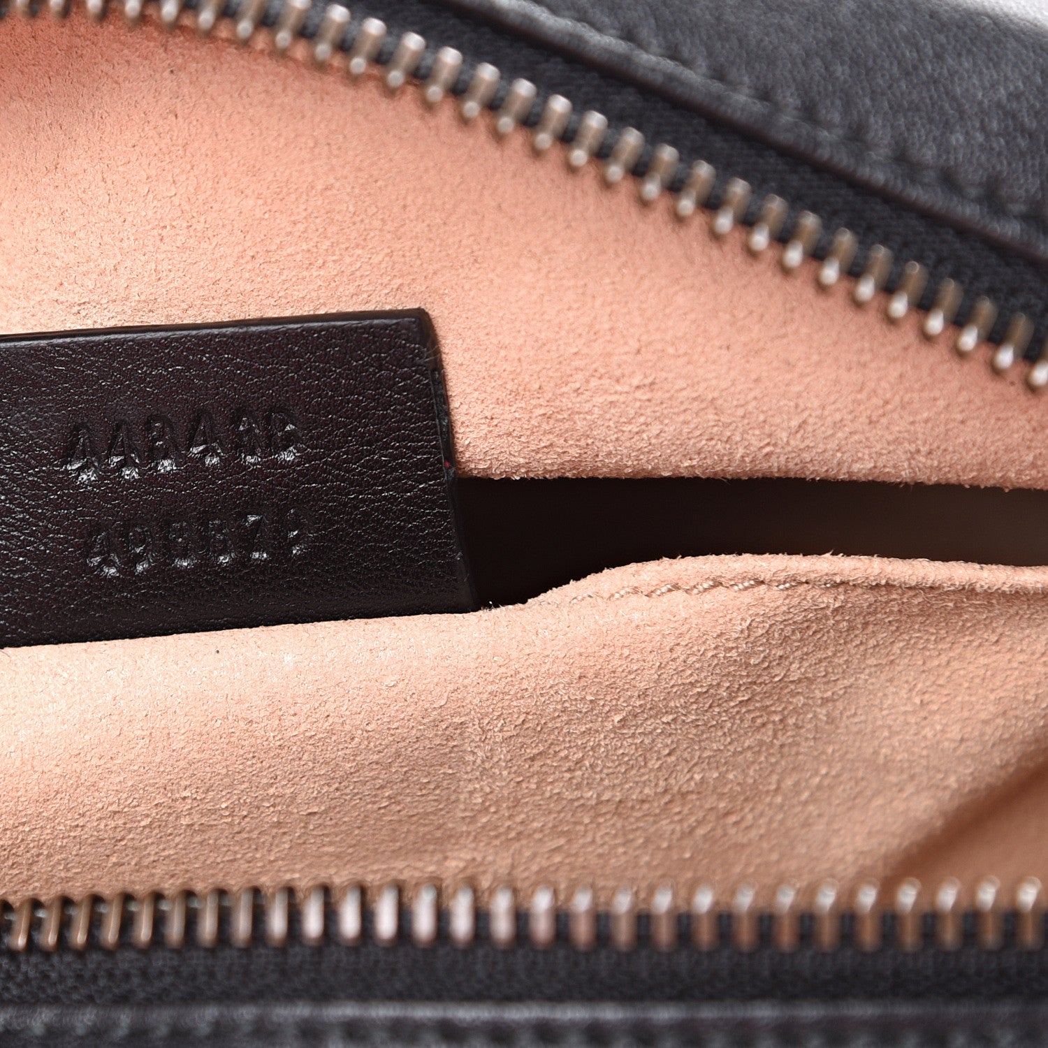Gucci Calfskin Matelasse Mini GG Marmont Wrist Wallet Black 6 of 6