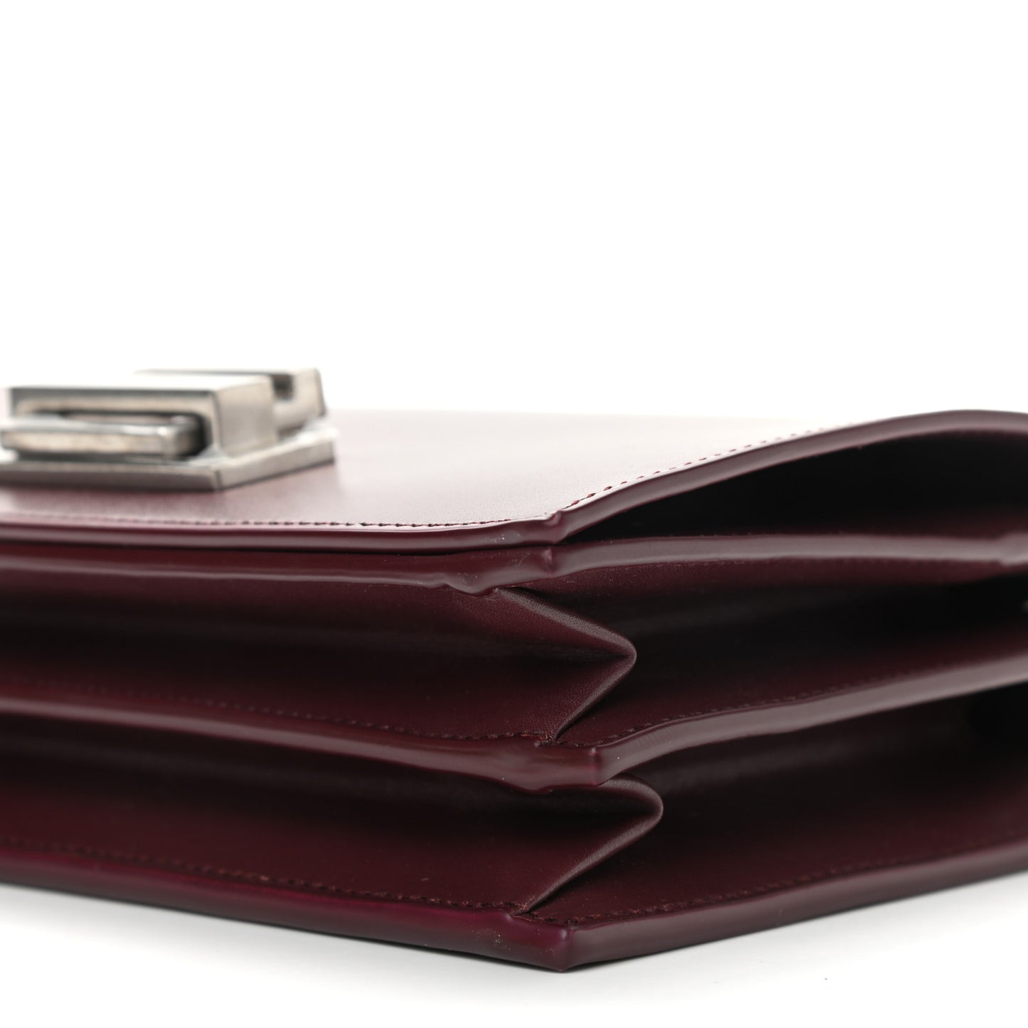 Calfskin Metropolis Chain Shoulder Bag Rouge Legion