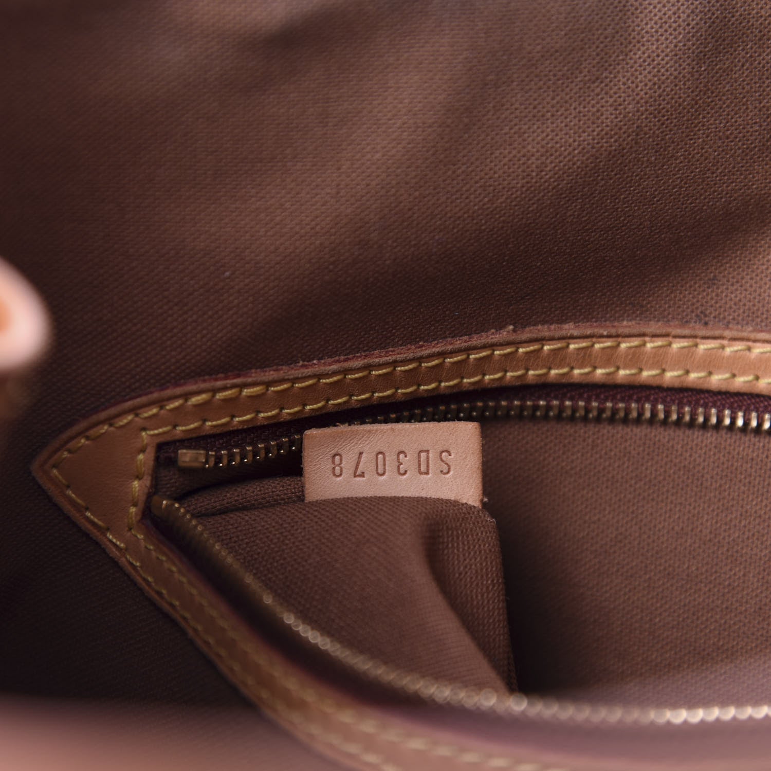 Louis Vuitton Monogram Batignolles Horizontal 10 of 11