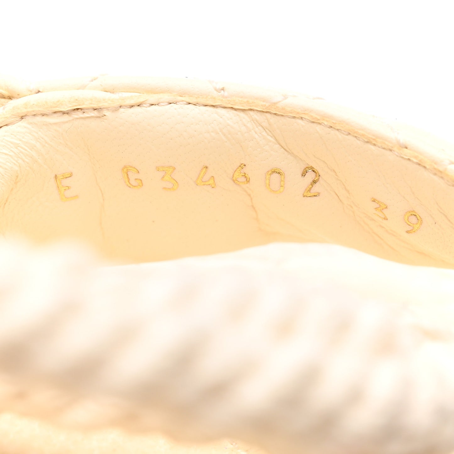 Cord Lambskin Quilted Logo Sandals 39 White