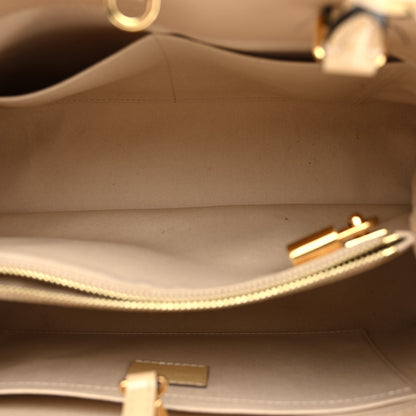 Louis Vuitton Vernis Montaigne MM Dune 5 of 14