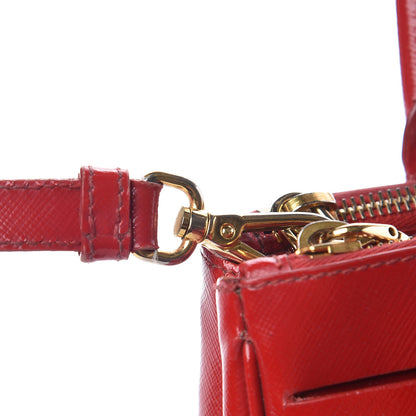 Prada Saffiano Vernice Small Galleria Double Zip Rosso 21 of 25