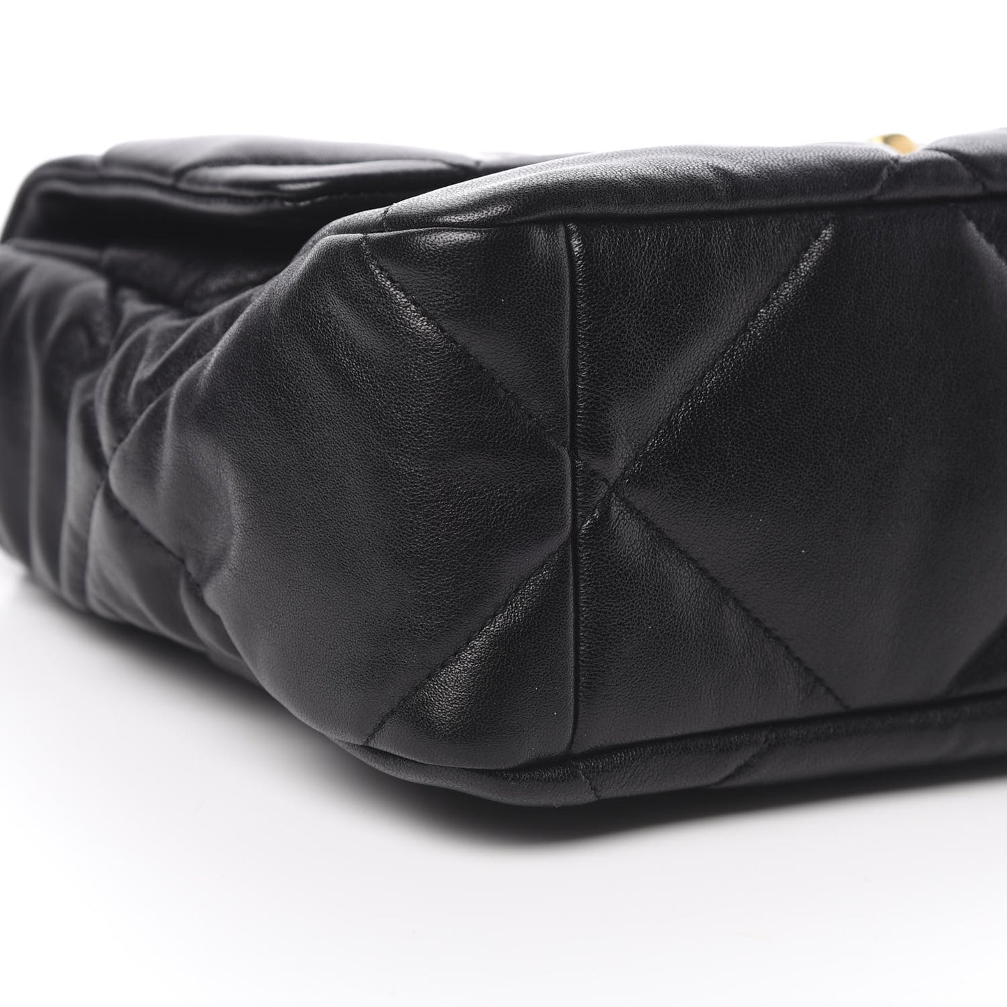 Goatskin Quilted Large 19 Flap Black