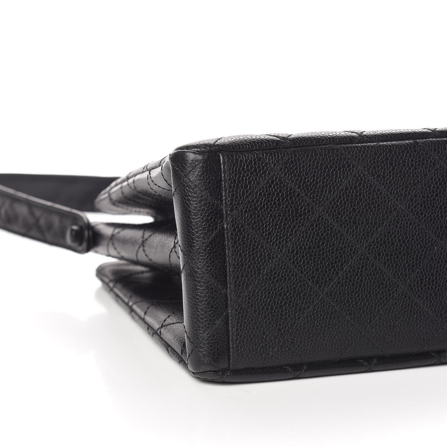 Caviar Quilted Shoulder Bag Black