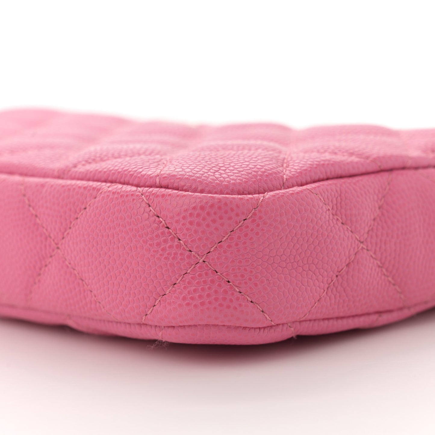 Caviar Quilted Small Clutch With Chain Pink