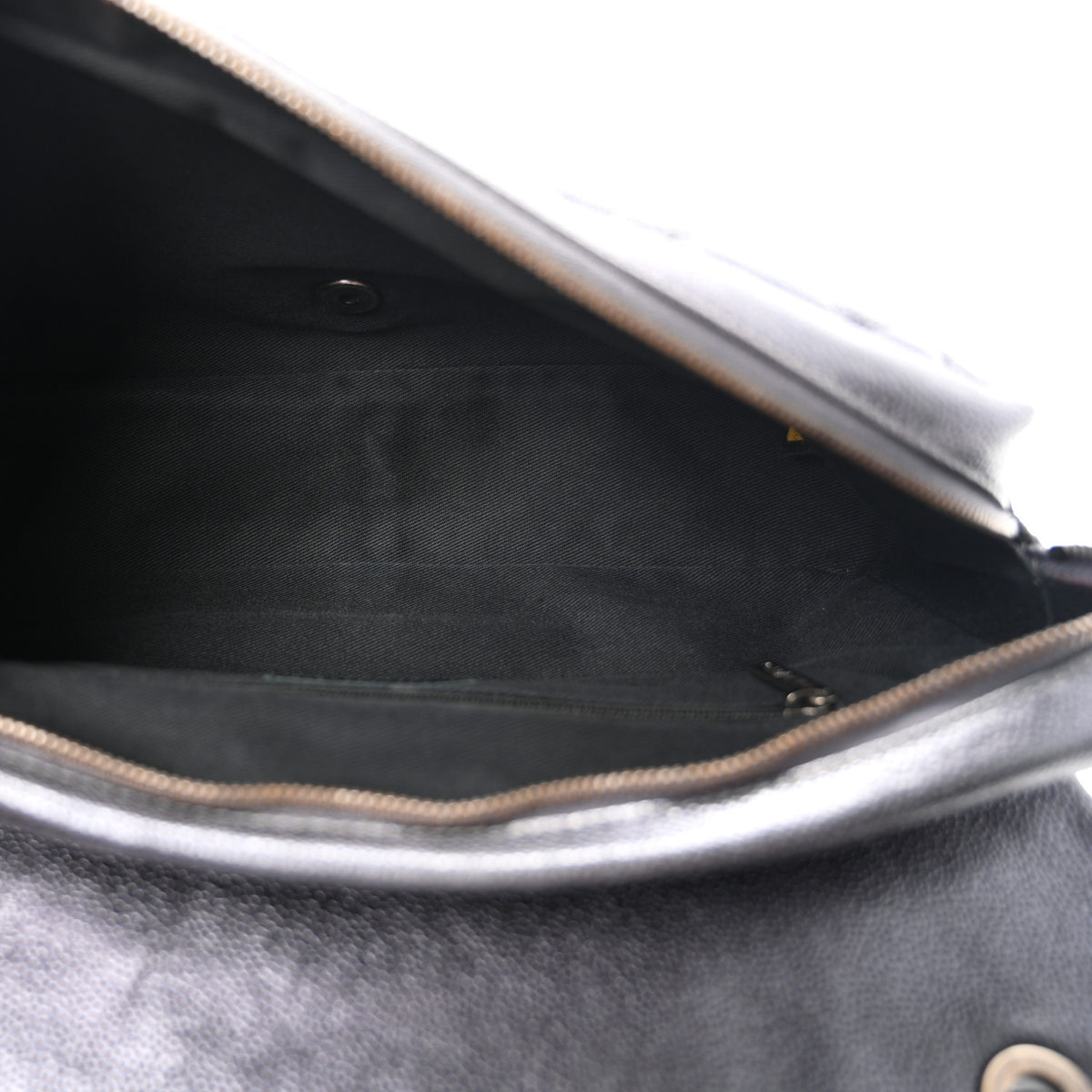 Iridescent Caviar Quilted Large Chic Flap Grey