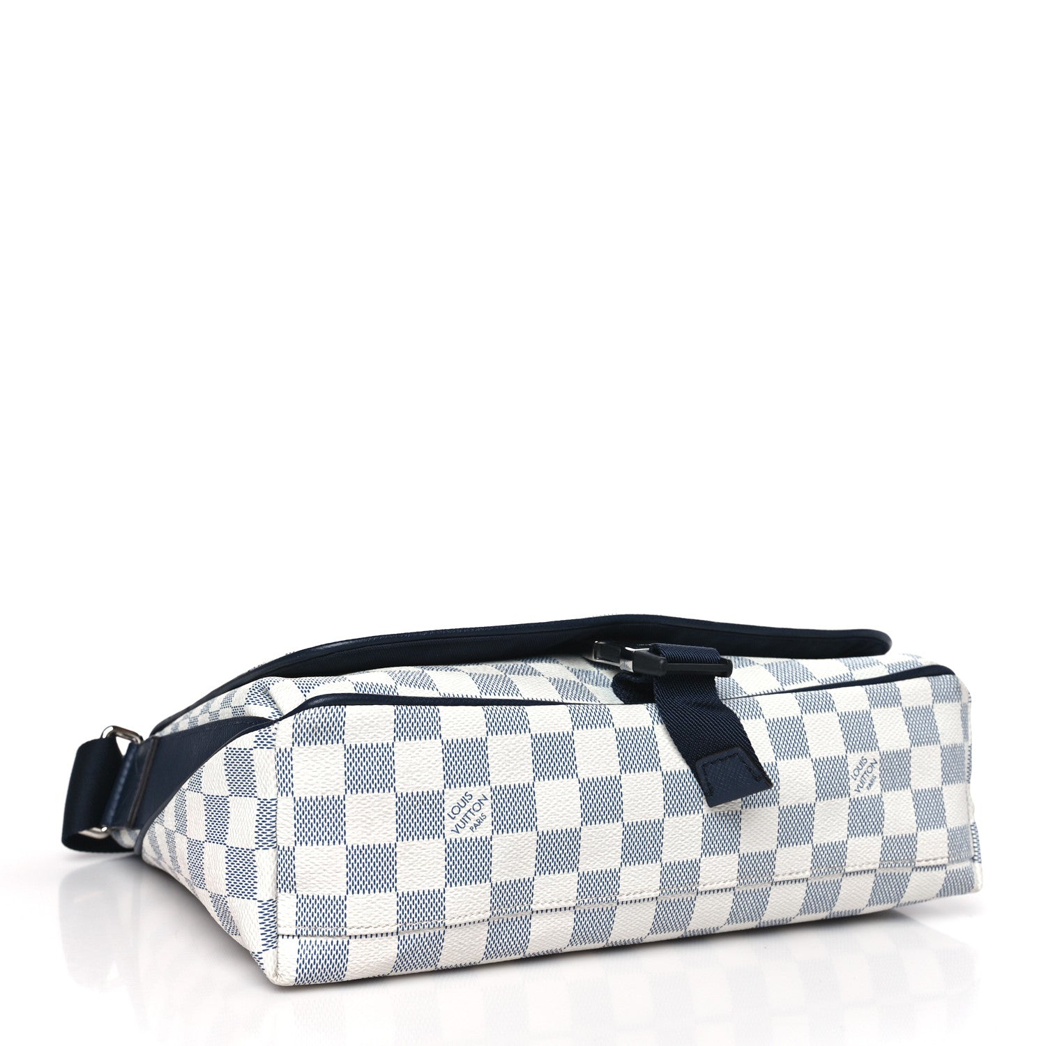 Louis Vuitton Damier Azur Matchpoint Messenger 4 of 8