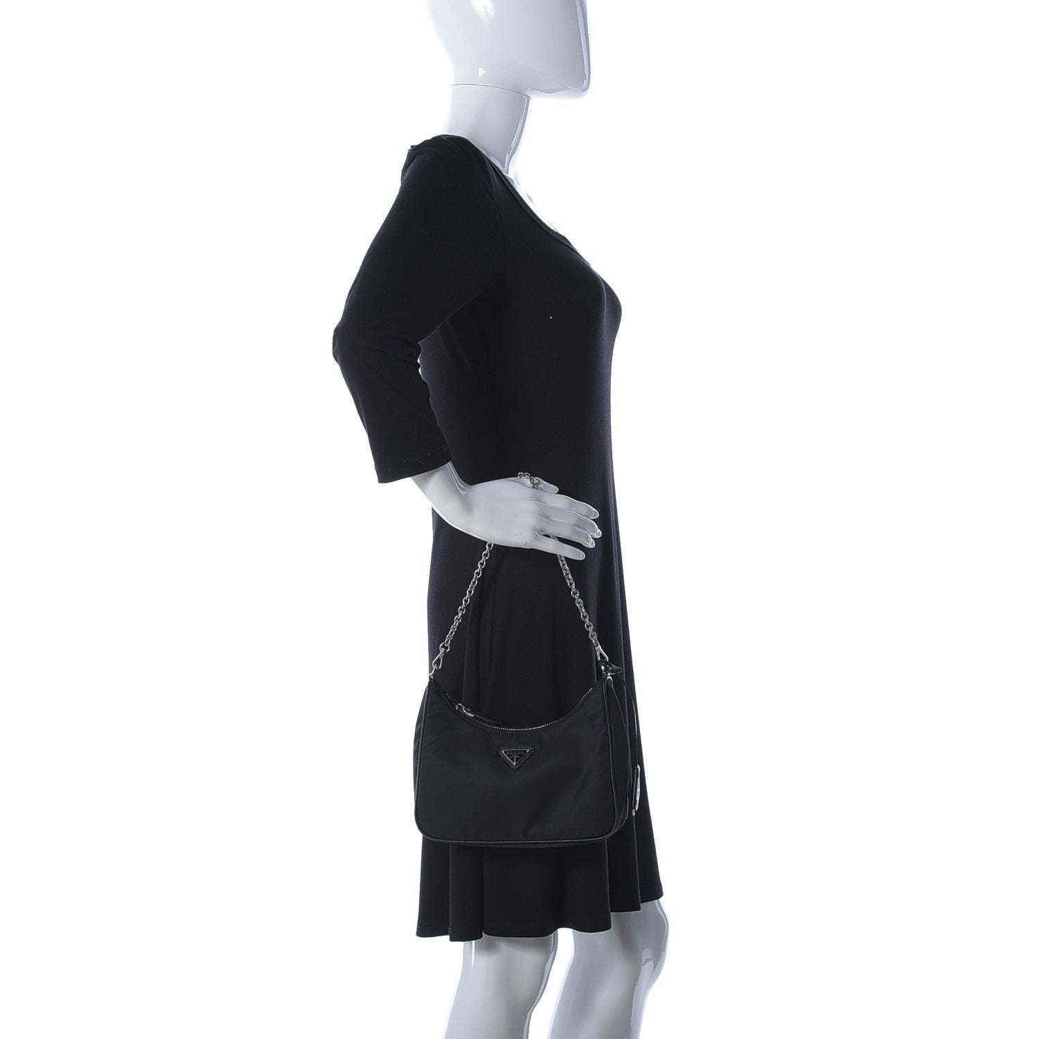 Prada Nylon Re-Edition 2005 Shoulder Bag Black 3 of 9