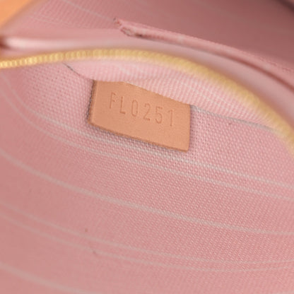 Louis Vuitton Monogram Giant By The Pool Hawaii Onthego GM Light Pink 7 of 12