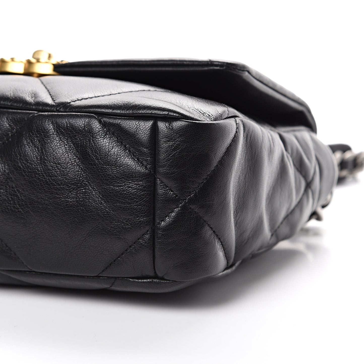 Goatskin Quilted Medium 19 Flap Black