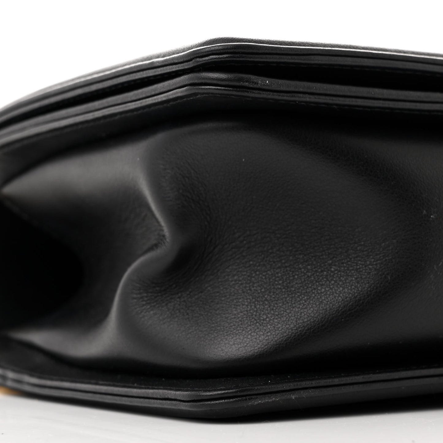 Lambskin Quilted Medium Boy Flap Black