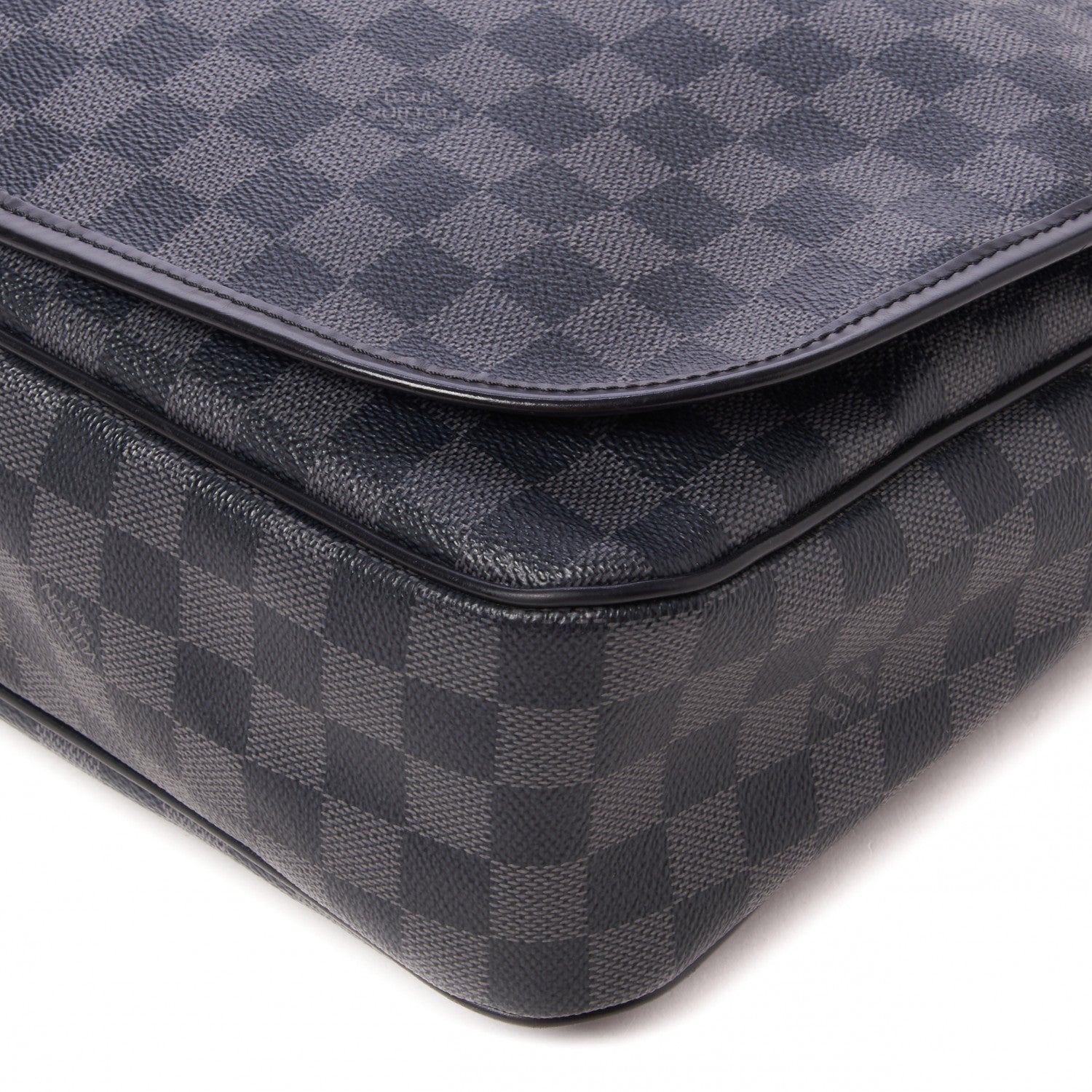 Louis Vuitton Damier Graphite Daniel GM 5 of 8
