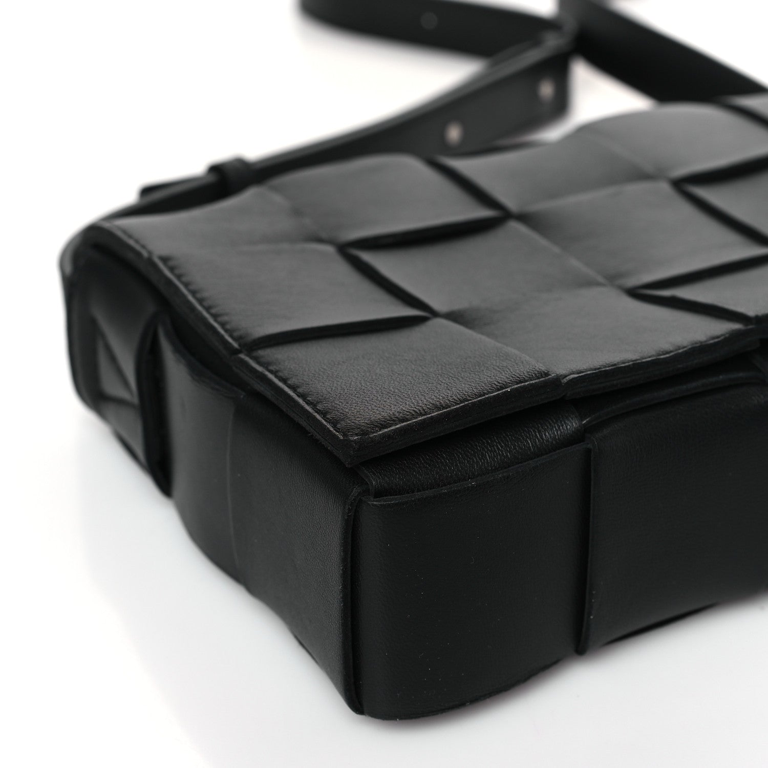 Bottega Veneta Lambskin Maxi Intreccio Small Cassette Crossbody Bag Black 8 of 9