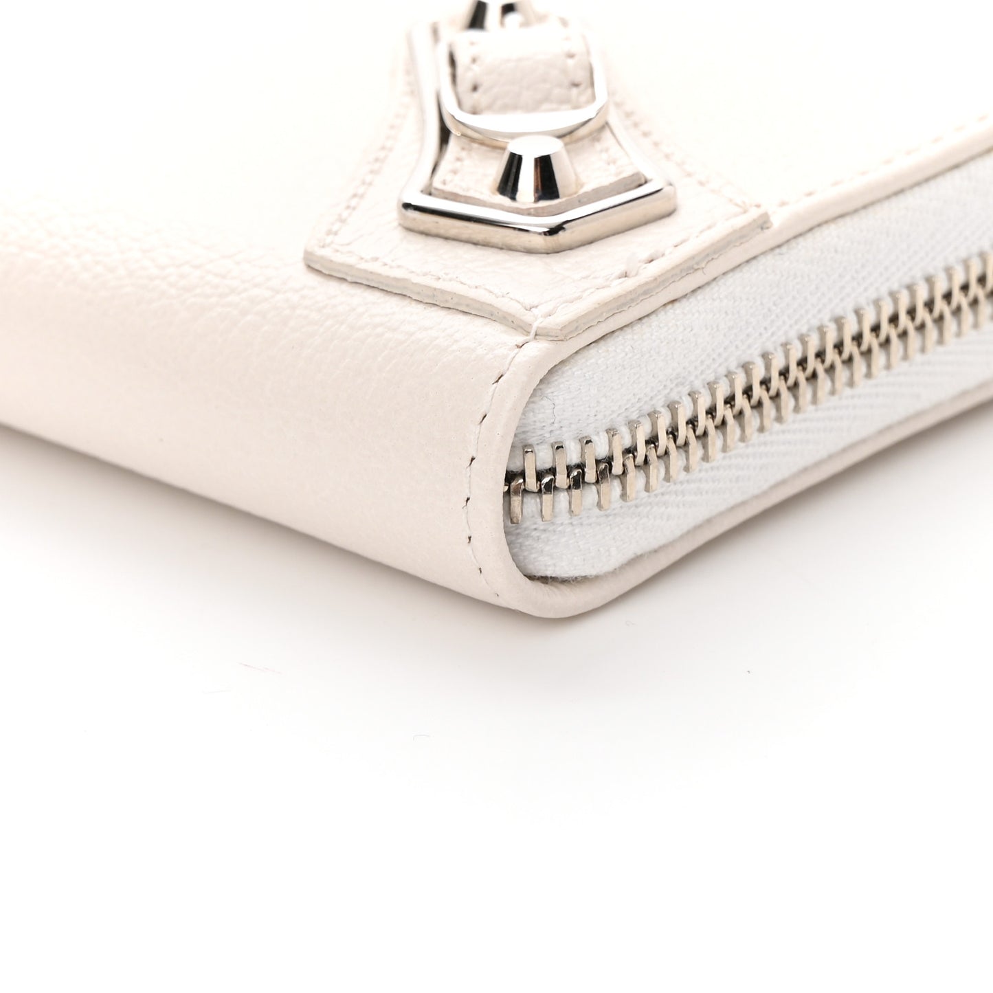 Chevre Silver Metallic Edge Hardware Zip Around Wallet Blanc Neige