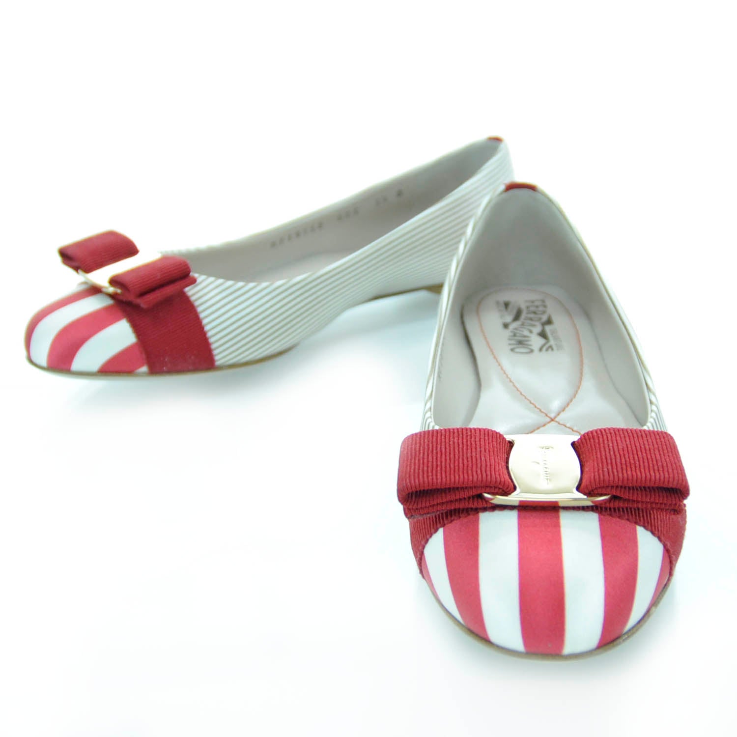 FASHIONPHILE SALVATOREFERRAGAMOSetaSatinStripedVaraBowFlats5.5 1 of 7