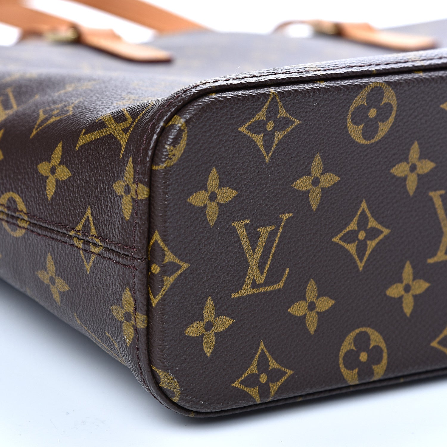 Louis Vuitton Monogram Luco 6 of 11