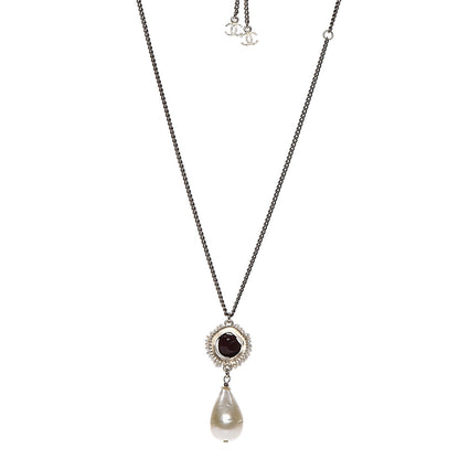 Chanel Pearl Resin CC Necklace Burgundy Gold 1 of 6