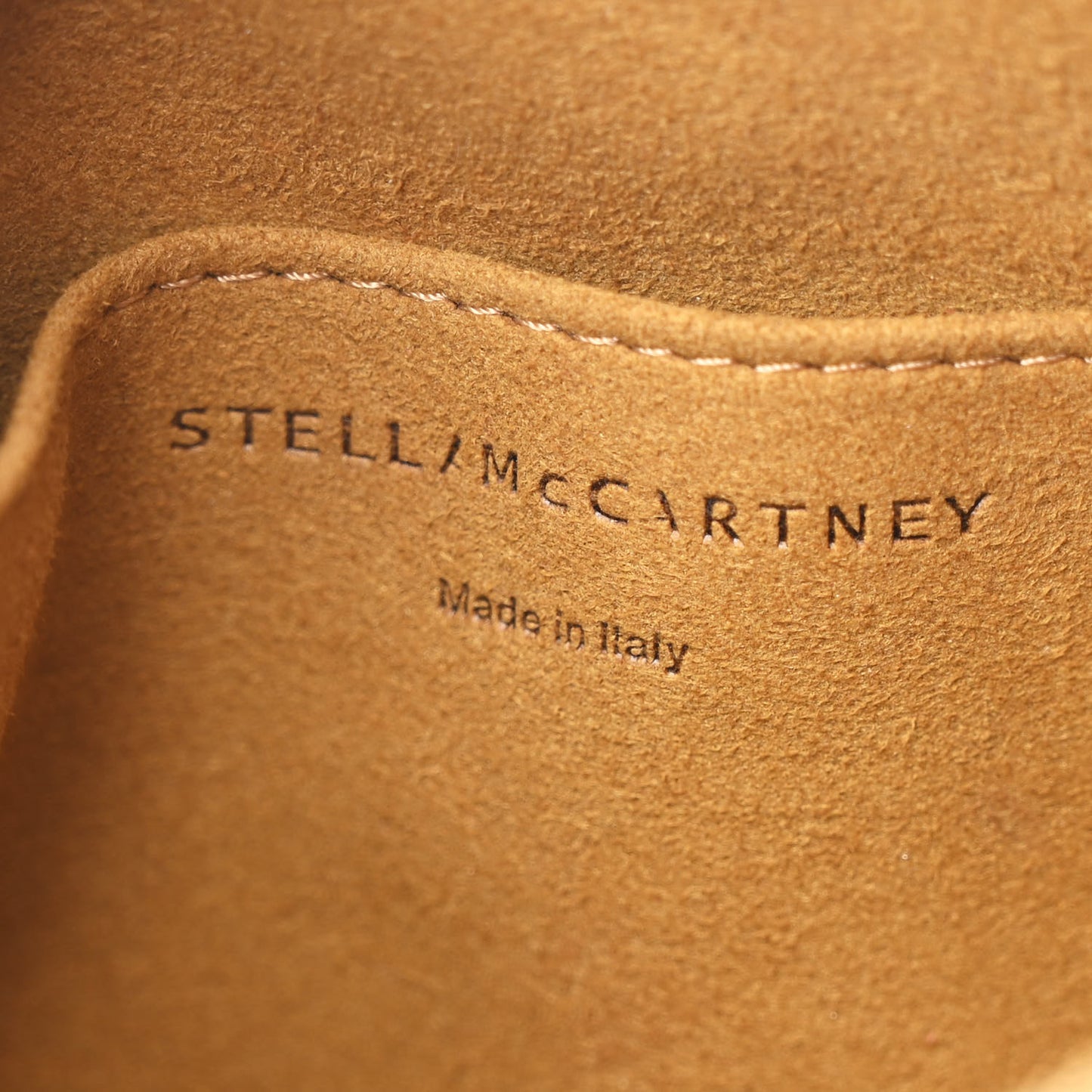 Grainy Alter Mat Studded Logo Small Camera Black