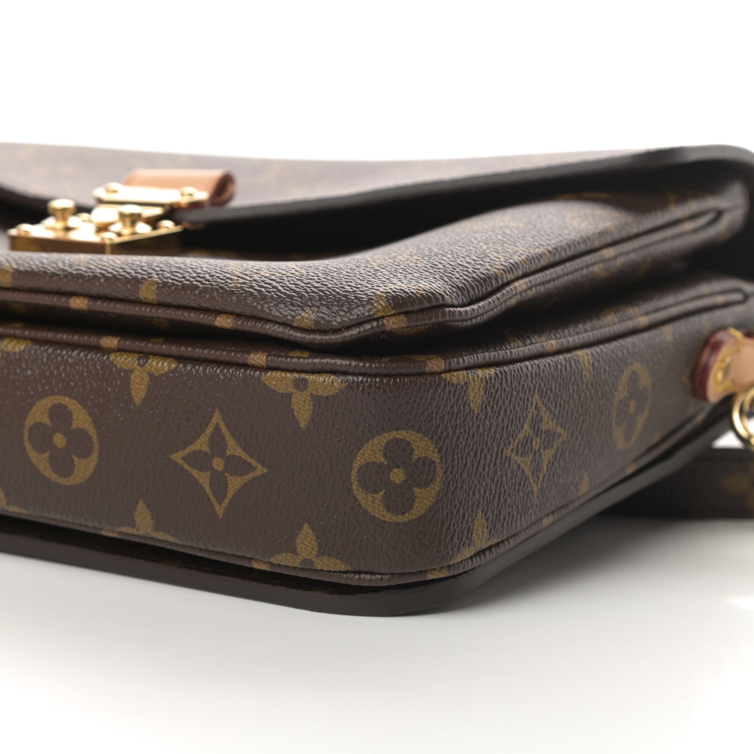 Louis Vuitton Monogram Pochette Metis 10 of 11
