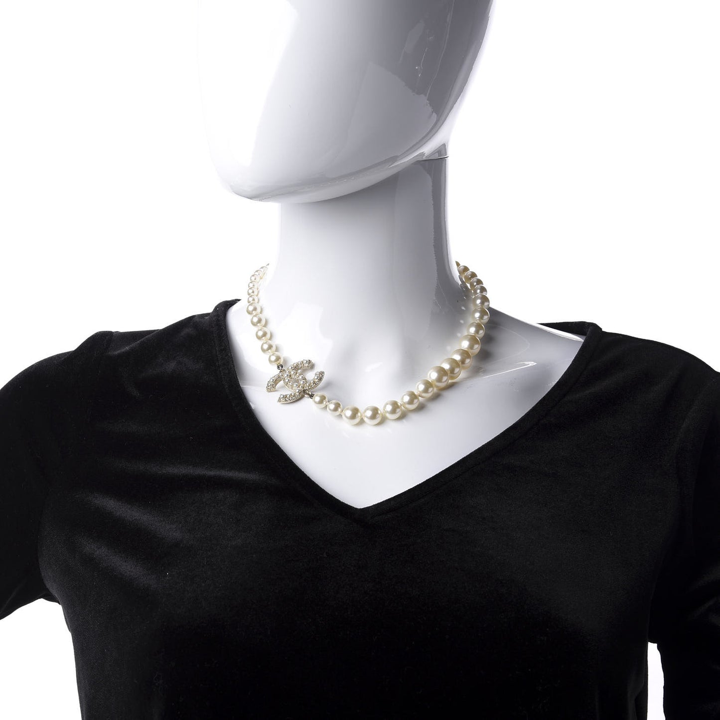 Graduated Pearl CC Short Necklace Gold