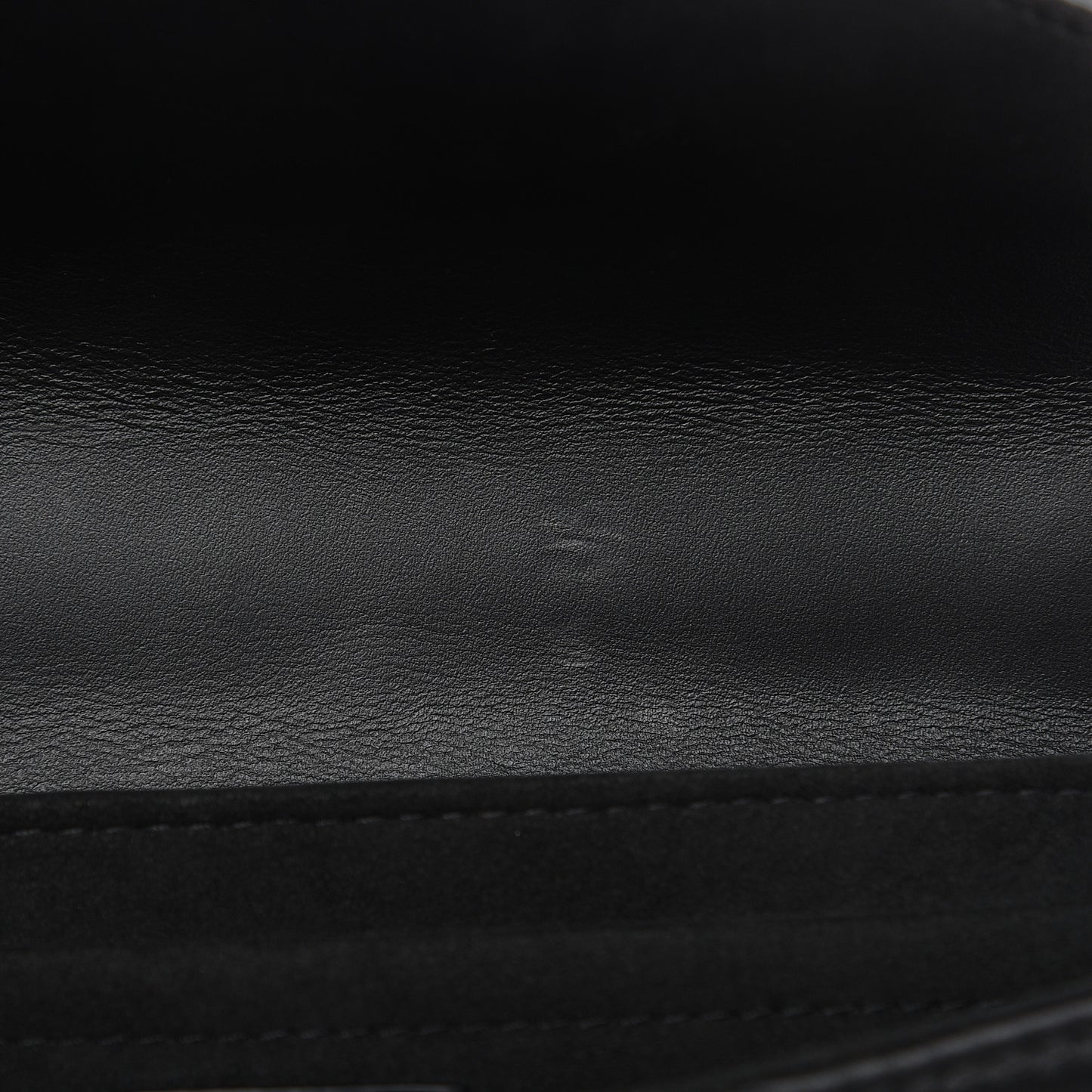 Calfskin New Wave Chain MM Black