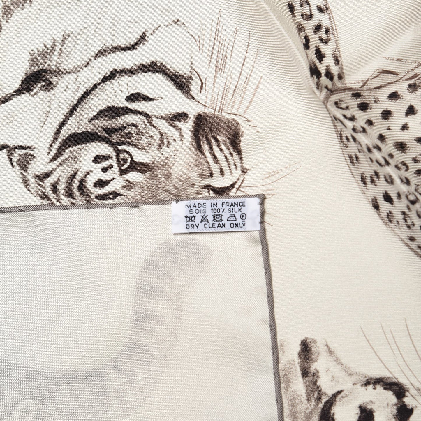 Silk Dans l'atelier de Robert Dallet Scarf 90 Cendre Gris Sepia