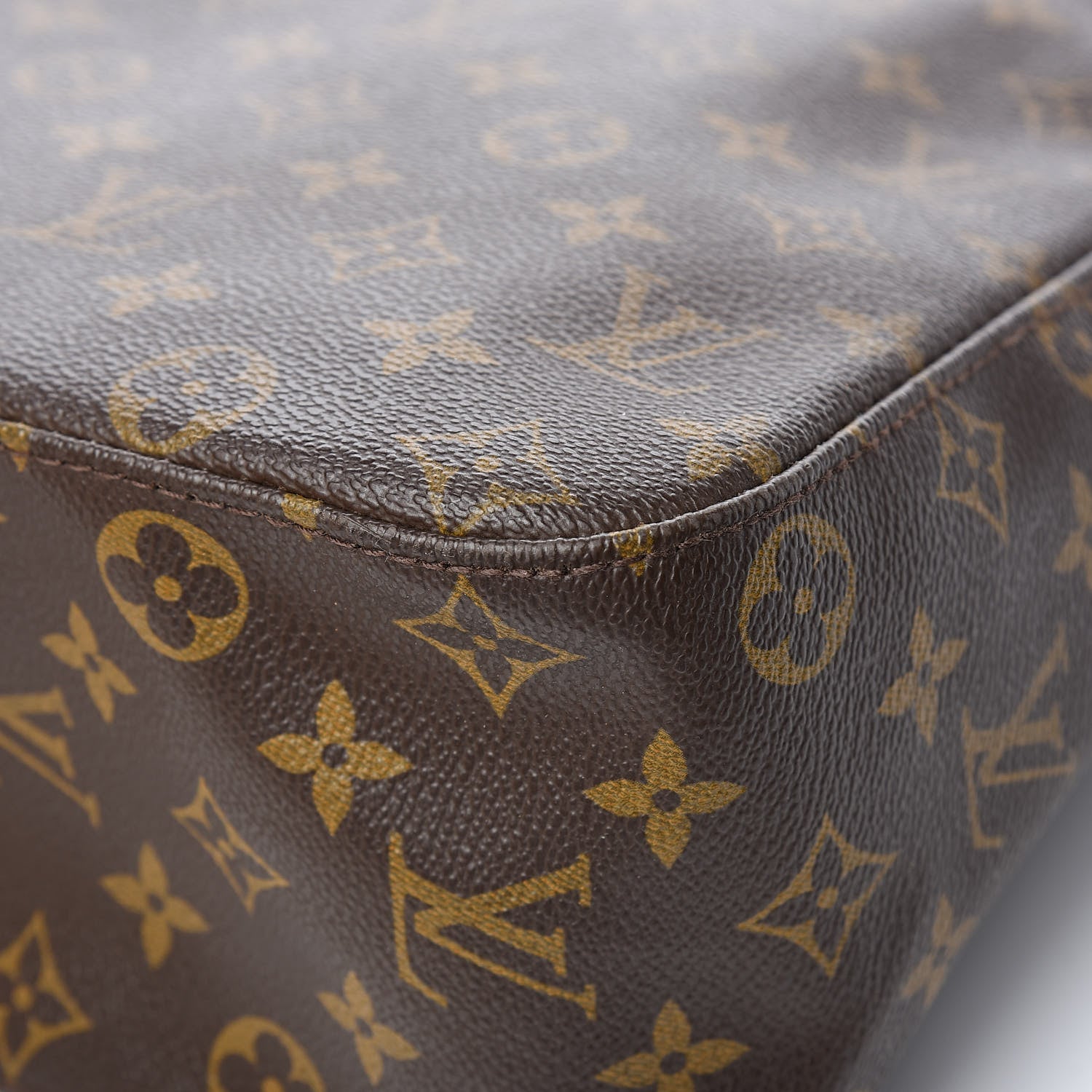 Louis Vuitton Monogram Looping GM 17 of 17