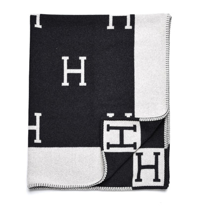 Hermes Wool Cashmere New Classic Avalon Blanket Ecru Gris Fonce 3 of 5