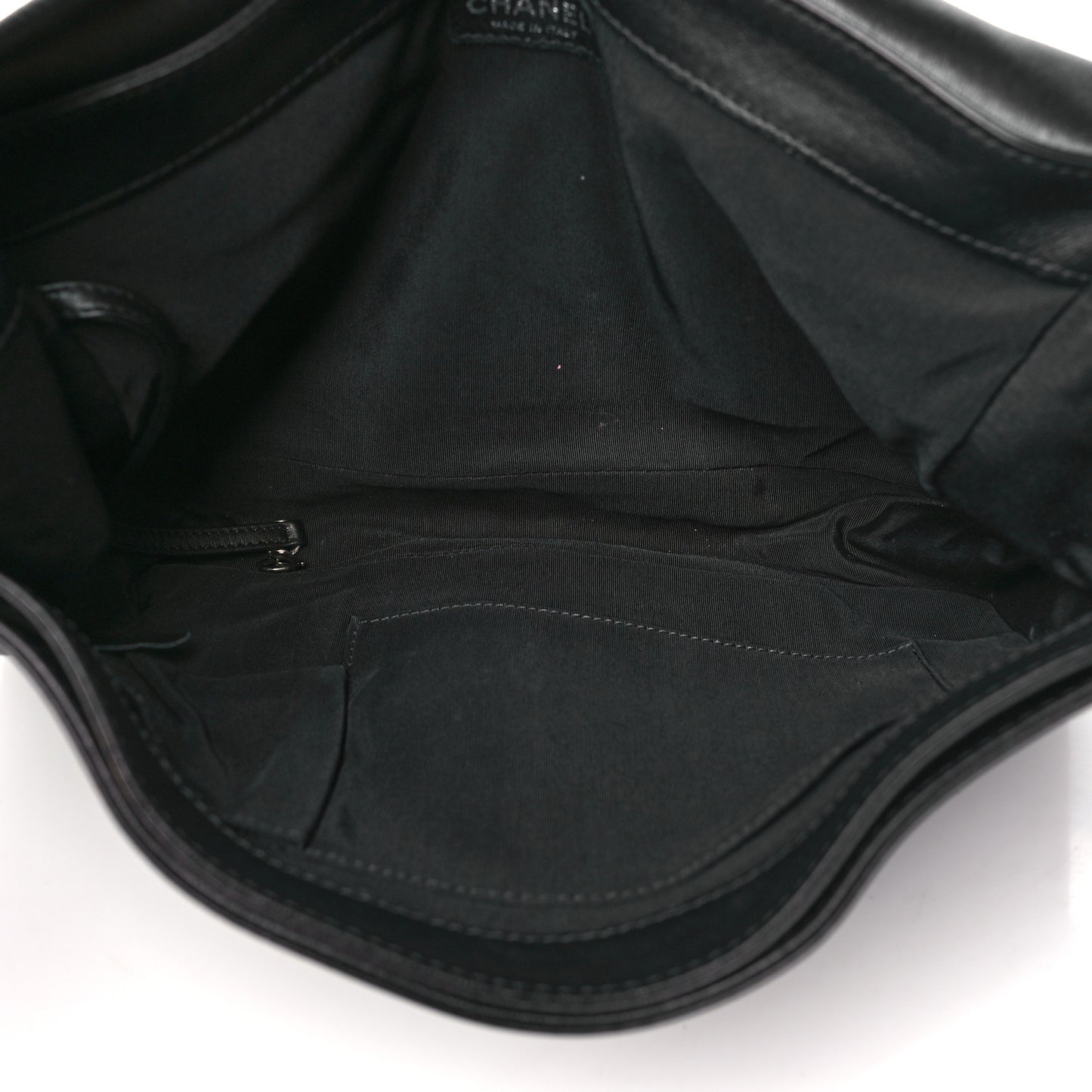 Calfskin Enchained XL Boy Flap Black