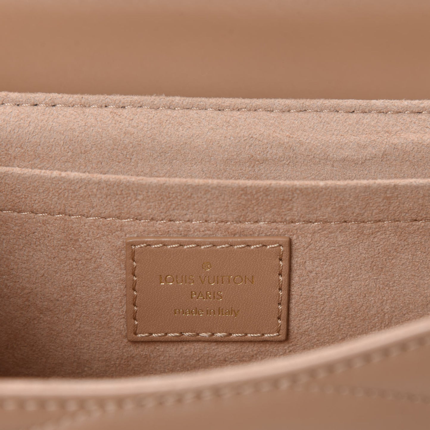 Calfskin New Wave Chain MM Noisette