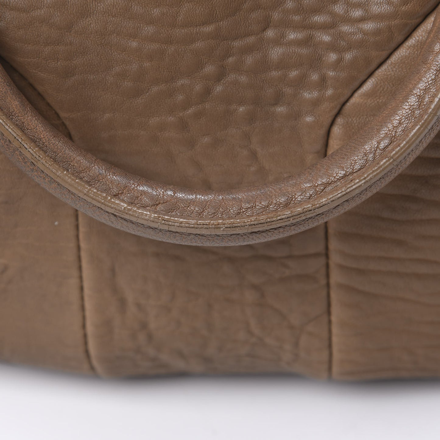 Pebbled Lambskin Medium Easy Sac Brown