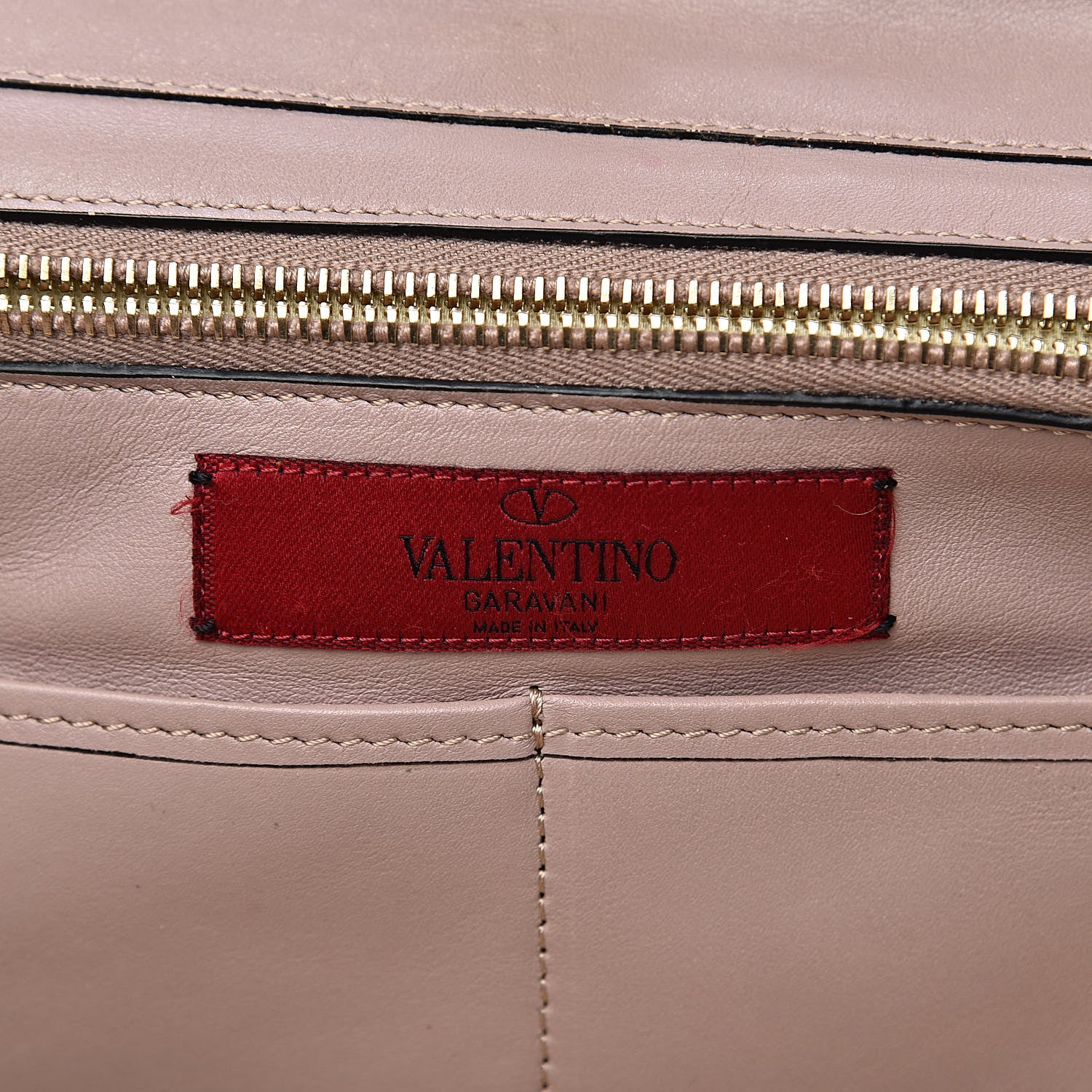 Valentino Garavani Vitello Medium Rockstud Tote Poudre 6 of 12