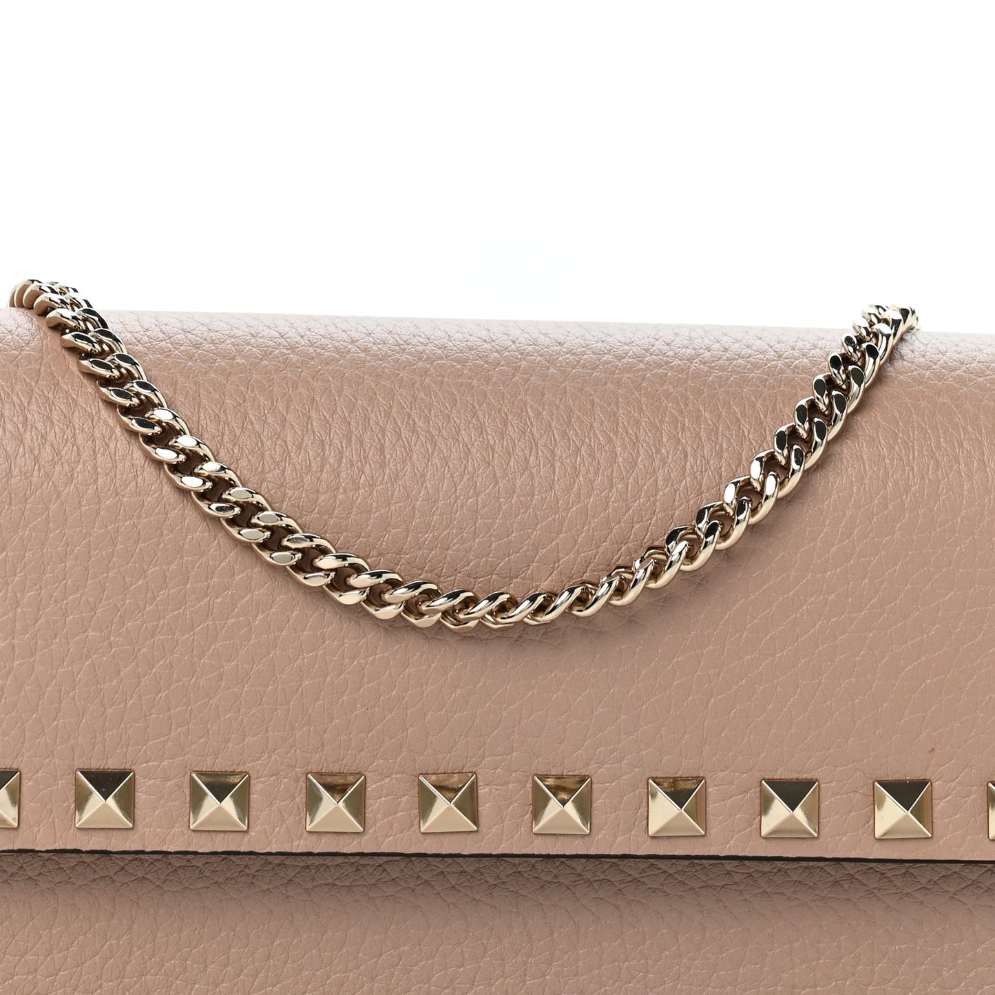 Pebbled Calfskin Rockstud Flap Wallet On Chain Poudre