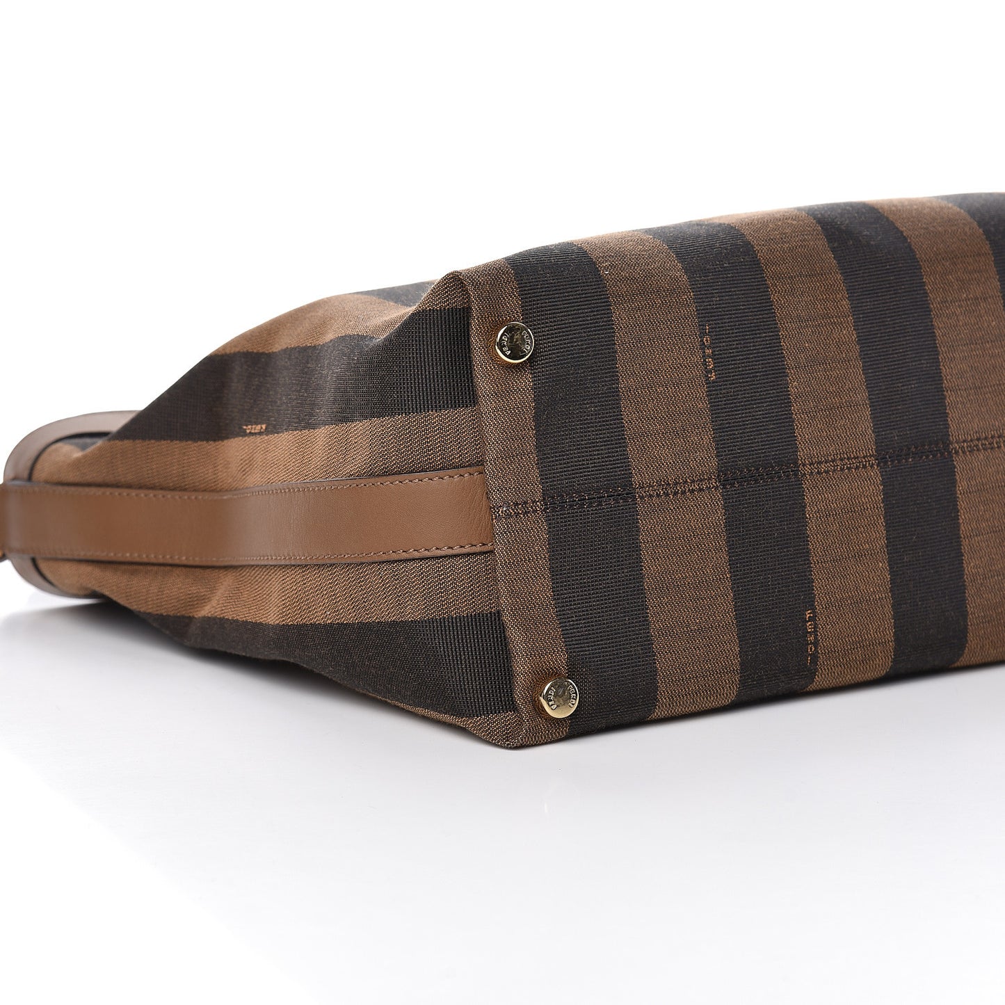 Pequin Vitello Shoulder Tote Tobacco Foresta