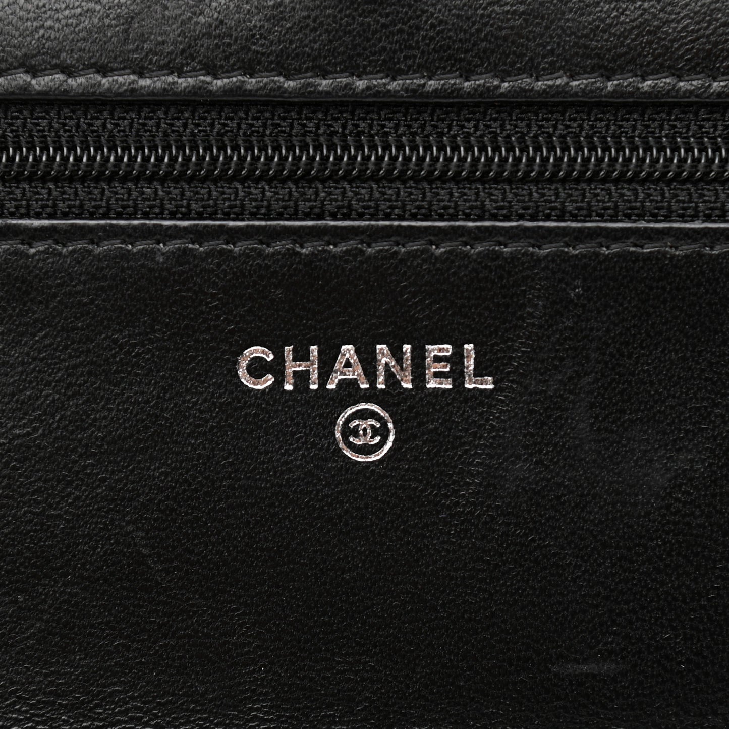 Lambskin Quilted Wallet On Chain WOC Black