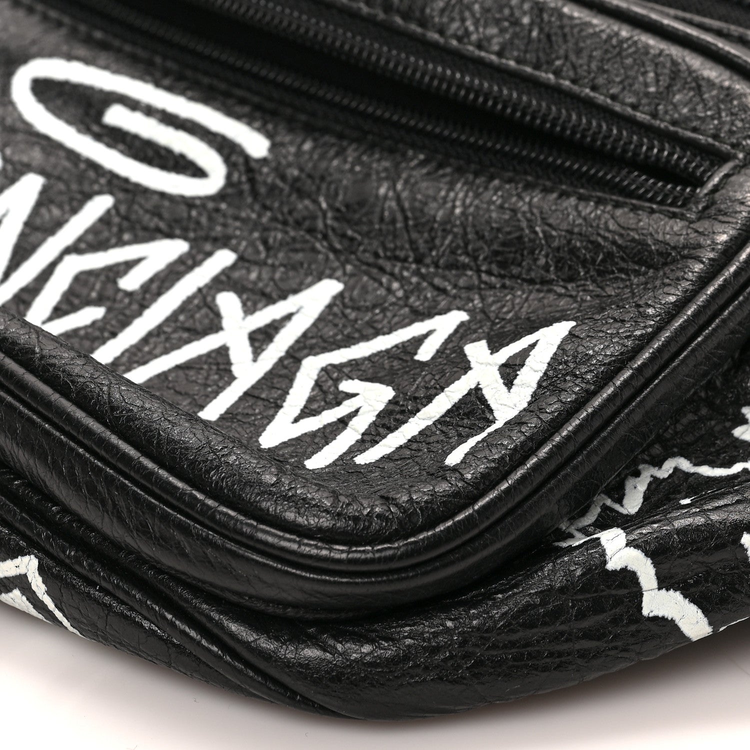 Balenciaga Agneau Arena Graffiti All Over Explorer Belt Bag Black White 8 of 8