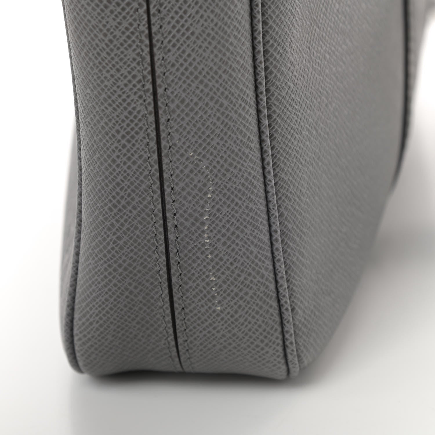 Louis Vuitton Taiga Porte-Documents Voyage PM Glacier 11 of 12