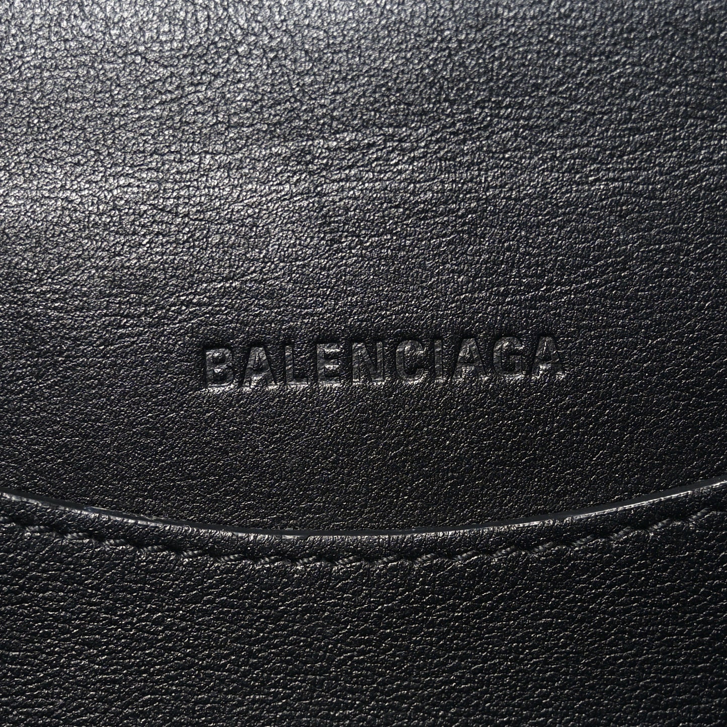 Smooth Calfskin Neo Classic Black Hardware S City Black