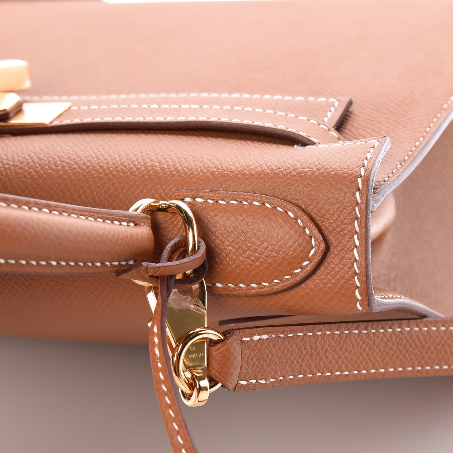 Epsom Kelly Sellier 28 Gold