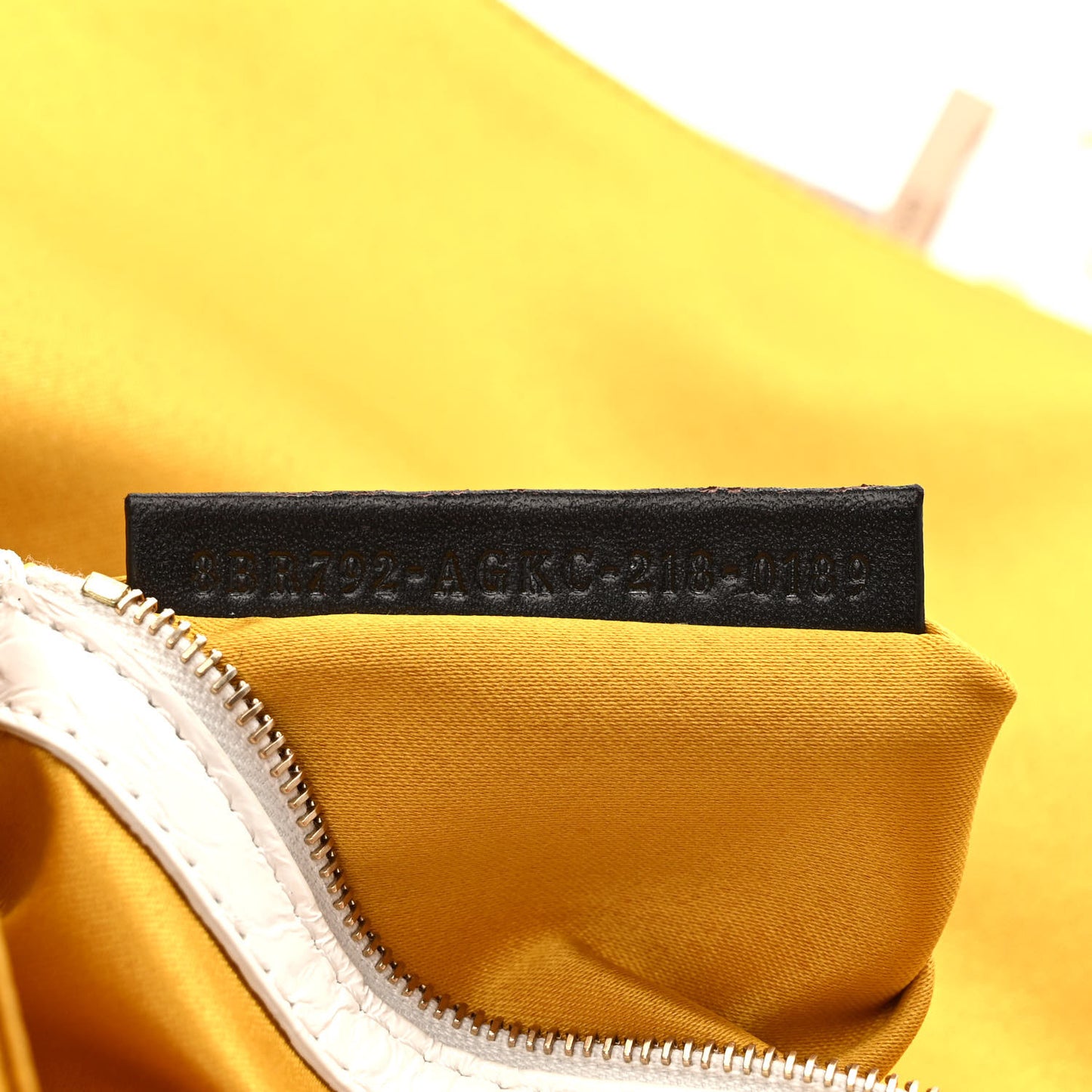 Satin Sequin Paillettes Elaphe Plexiglass Baguette 1997 Giallo Avorio