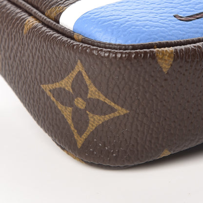 Louis Vuitton Monogram 2018 Christmas Animation Mini Bears Pochette Accessories 8 of 9
