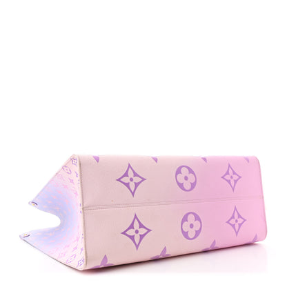 Louis Vuitton Monogram Giant Spring In The City Onthego GM Sunrise Pastel 4 of 11