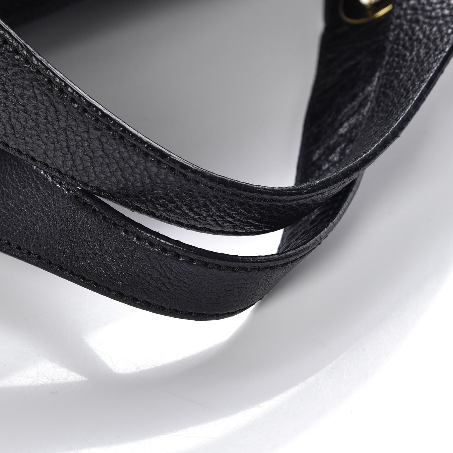 Calfskin Medium Paraty Black